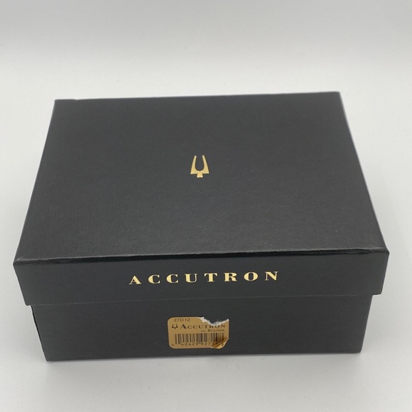 Bulova Accutron diamond accent sapphire crystal Swiss quartz watch - Picture 8 of 10